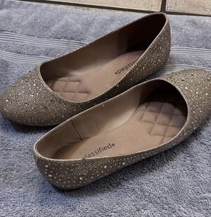 Classified Women's Sparkling Flats - Gold
